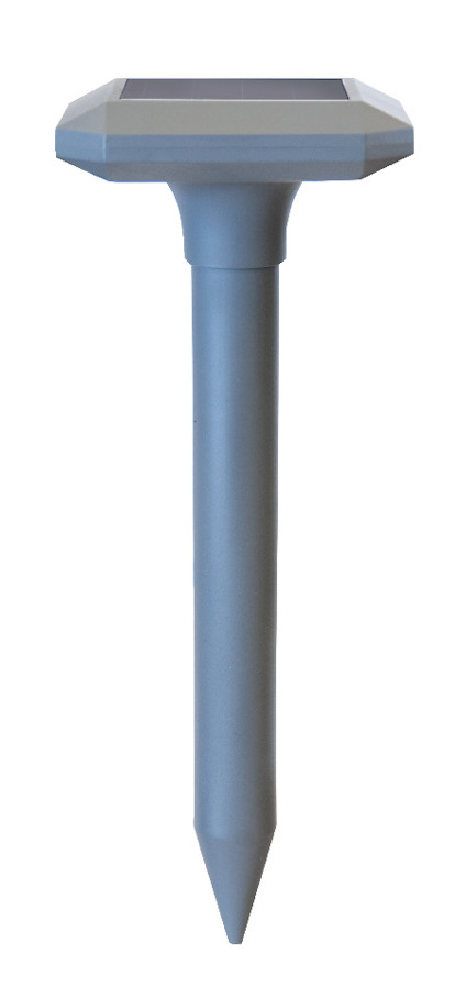 Grå, stående stav med kvadratisk topp och spetsigt nedre parti, används i trädgård eller mark.
