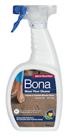 Sprayflaska med etiketten "Bona Wood Floor Cleaner", blå spraymunstycke, volym 1L.