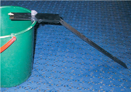 MUSFÄLLA VIPP PLAST - Vastbo Products