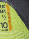 Svart och gul handske med text: "10 X-LARGE NITRILE, Cat.II, CE."