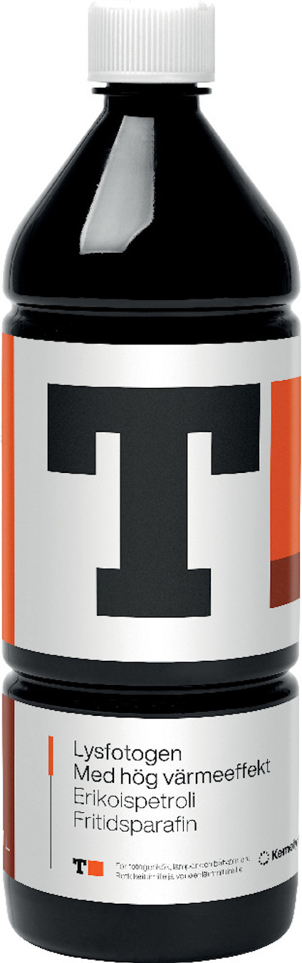 Flaska med etikett som visar ett "T" i svart och text: "Lystofogen Med hög värmeeffekt Erikospetroli Fritidsparafin".