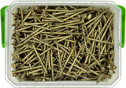 Plastlåda fylld med gula skruvar med stjärnformade huvuden.