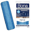 Blå mikrofiberrengöringsduk med förpackning som visar texten "Bona Microfiber Cleaning Pad" och användningsinstruktioner.